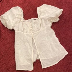 White puffy sleeve top